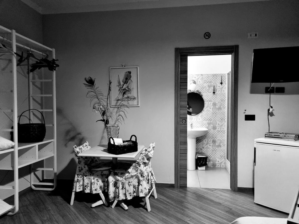 b&b Tre Passi Dalla Torre Montesarchio Esterno foto