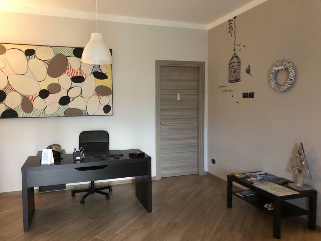 b&b Tre Passi Dalla Torre Montesarchio Esterno foto